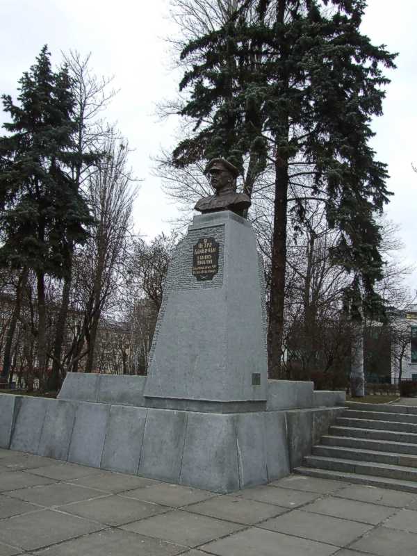 Пам’ятник П. Болбочану