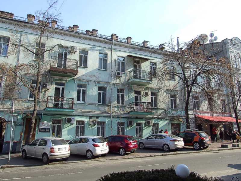 2021 р. Права частина головного фасаду