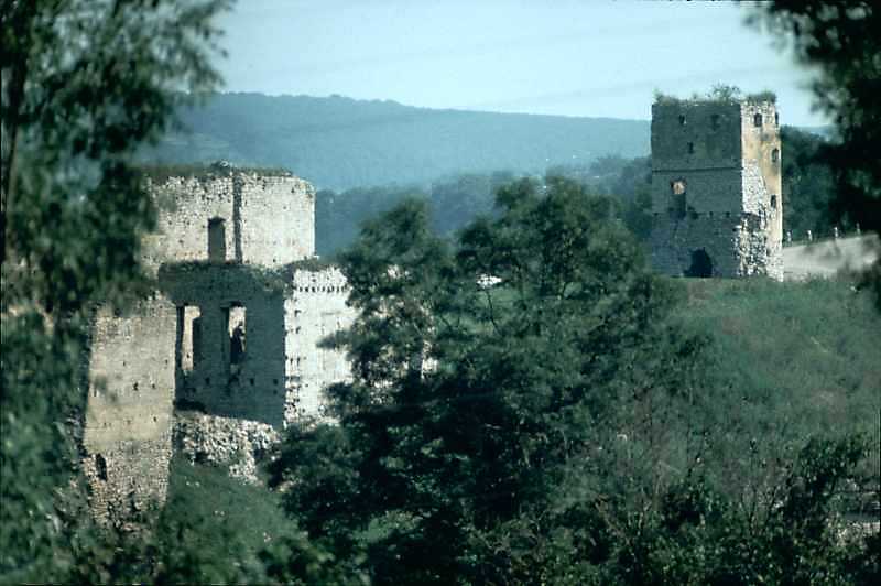 1989 р. Палац і башта. Вигляд з…