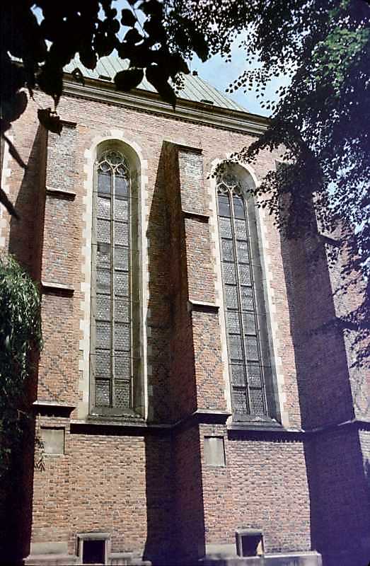 1990 р. Вівтар. Вигляд з півдня