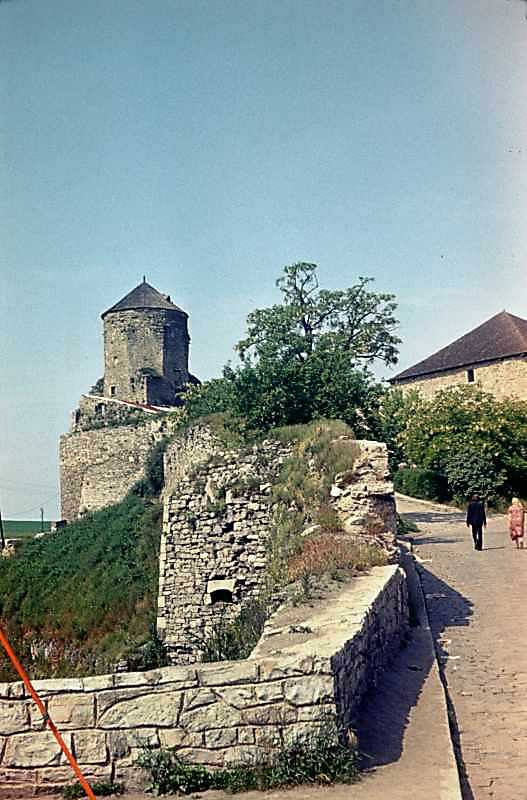 1977 р. Башта і передмостові каземати.…